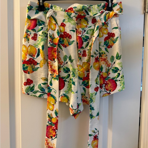 LC Lauren Conrad Colorful Floral Blazer - Picture 2 of 5